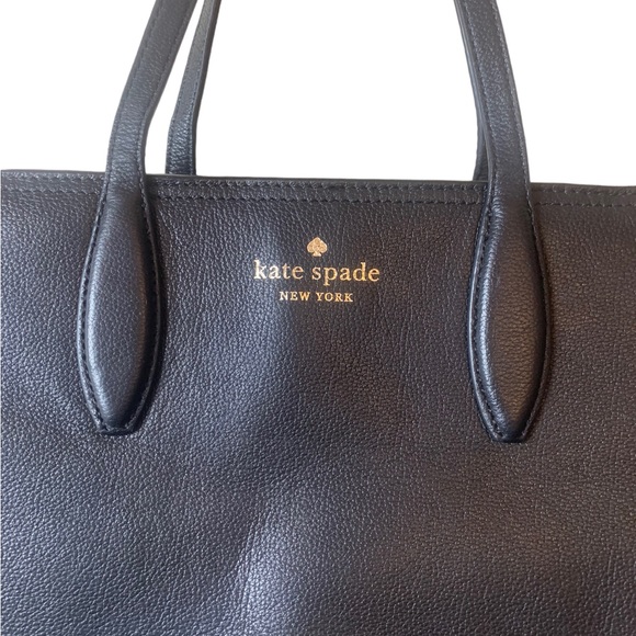 Kate Spade New York

ROWE MEDIUM TOP ZIP SATCHEL black leather - Picture 3 of 6